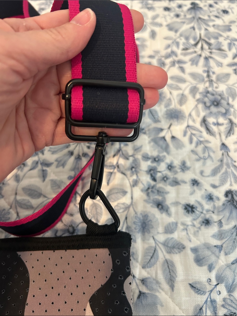 Camo Neoprene Crossbody Bag - Picture 6 of 9